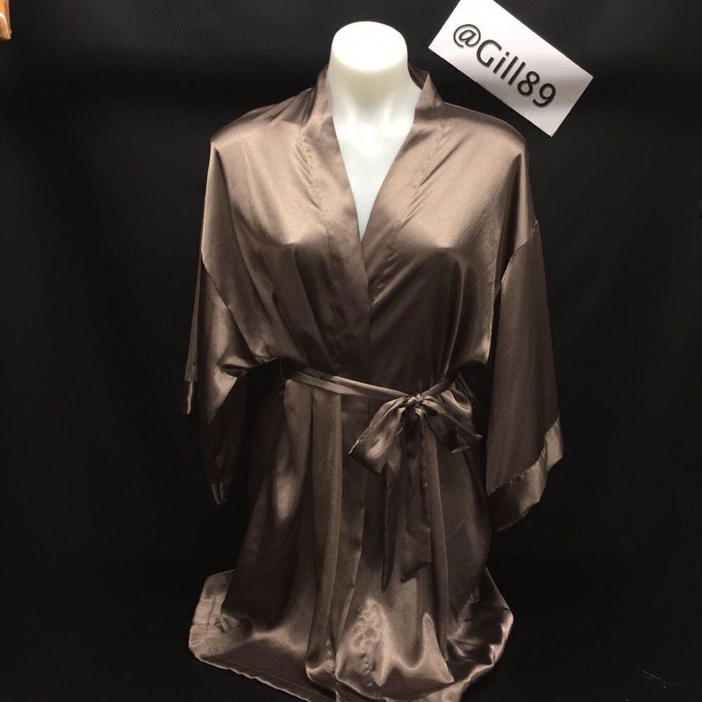 🔥NEW ❤️VICTORIA SECRET ROBE kimono - Picture 1 of 4